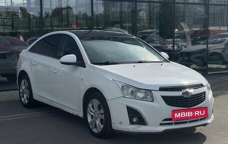 Chevrolet Cruze II, 2013 год, 500 000 рублей, 4 фотография