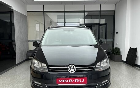 Volkswagen Sharan II, 2015 год, 1 330 000 рублей, 2 фотография