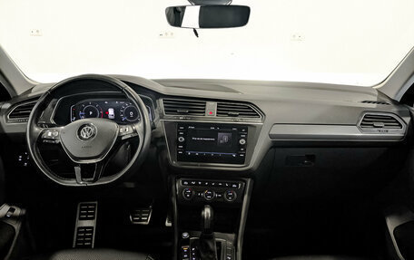 Volkswagen Tiguan II, 2019 год, 2 680 000 рублей, 14 фотография