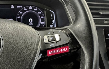 Volkswagen Tiguan II, 2019 год, 2 680 000 рублей, 24 фотография