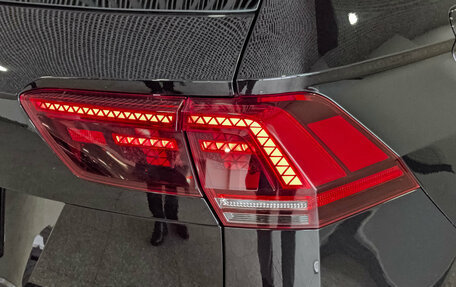 Volkswagen Tiguan II, 2019 год, 2 680 000 рублей, 29 фотография