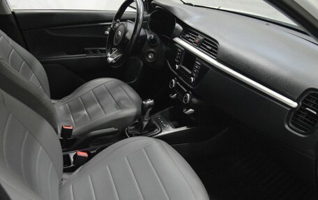 KIA Rio IV, 2018 год, 1 295 000 рублей, 11 фотография