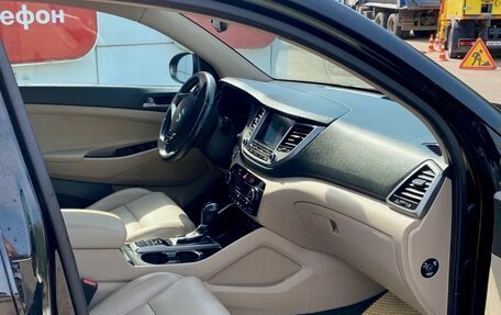 Hyundai Tucson III, 2018 год, 1 990 000 рублей, 9 фотография