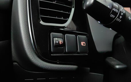 Mitsubishi Outlander III рестайлинг 3, 2020 год, 2 149 000 рублей, 23 фотография