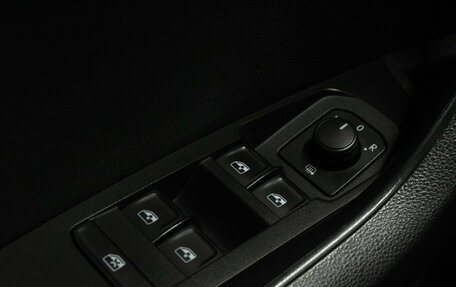 Skoda Karoq I, 2020 год, 2 299 000 рублей, 14 фотография