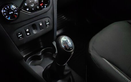Renault Logan II, 2019 год, 1 145 000 рублей, 16 фотография