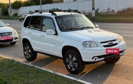 Chevrolet Niva I рестайлинг, 2011 год, 299 000 рублей, 1 фотография