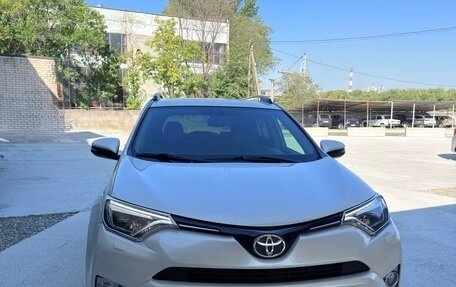 Toyota RAV4, 2016 год, 2 100 000 рублей, 1 фотография