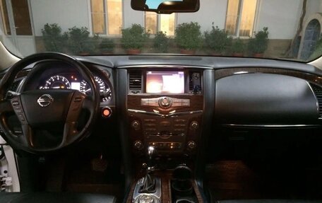 Nissan Patrol, 2013 год, 2 100 000 рублей, 8 фотография