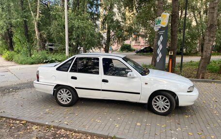 Daewoo Nexia I рестайлинг, 2001 год, 100 000 рублей, 6 фотография