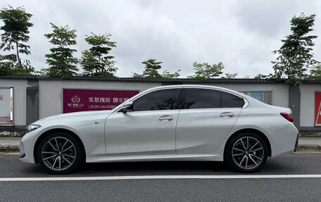 BMW 3 серия, 2022 год, 3 990 000 рублей, 8 фотография