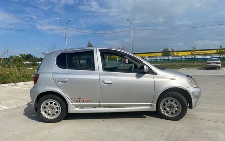Toyota Vitz, 2000 год, 250 000 рублей, 3 фотография