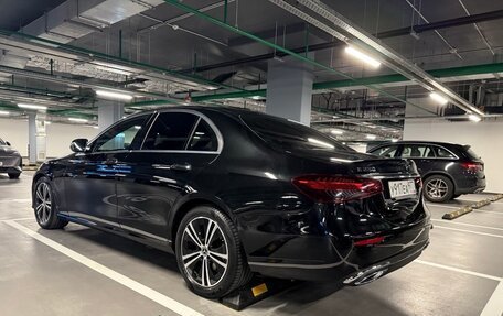 Mercedes-Benz E-Класс, 2021 год, 4 700 000 рублей, 2 фотография