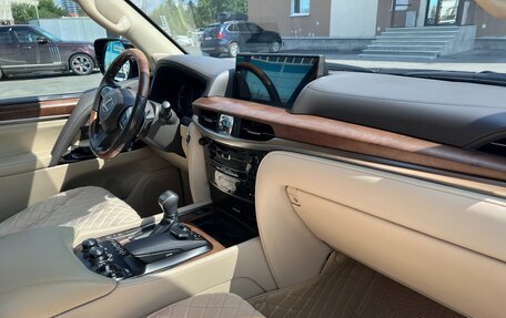 Lexus LX III, 2017 год, 7 000 000 рублей, 16 фотография