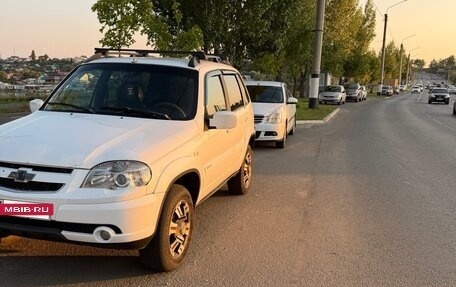 Chevrolet Niva I рестайлинг, 2011 год, 299 000 рублей, 3 фотография