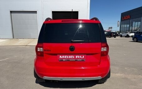 Skoda Yeti I рестайлинг, 2014 год, 1 400 000 рублей, 11 фотография