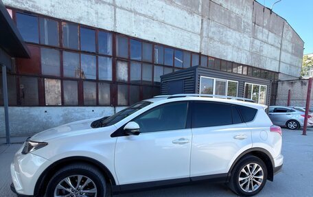 Toyota RAV4, 2016 год, 2 100 000 рублей, 3 фотография