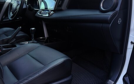 Toyota RAV4, 2016 год, 2 100 000 рублей, 6 фотография