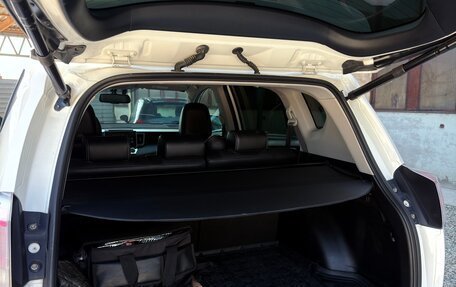 Toyota RAV4, 2016 год, 2 100 000 рублей, 10 фотография