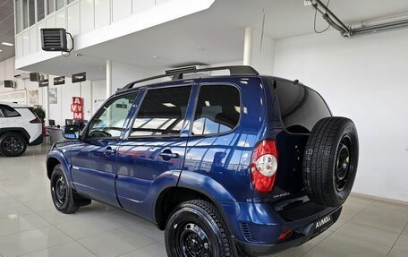 Chevrolet Niva I рестайлинг, 2017 год, 899 000 рублей, 5 фотография
