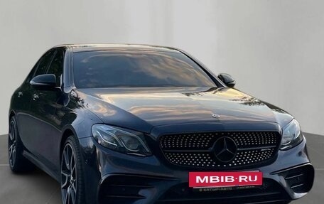 Mercedes-Benz E-Класс AMG, 2017 год, 4 090 000 рублей, 3 фотография