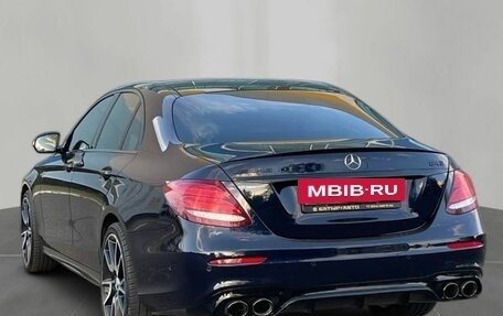 Mercedes-Benz E-Класс AMG, 2017 год, 4 090 000 рублей, 6 фотография