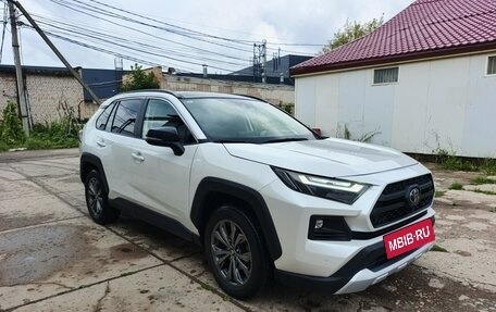 Toyota RAV4, 2023 год, 4 100 000 рублей, 5 фотография