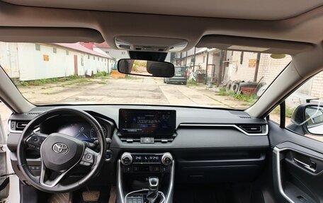 Toyota RAV4, 2023 год, 4 100 000 рублей, 8 фотография