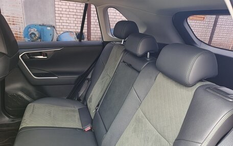 Toyota RAV4, 2023 год, 4 100 000 рублей, 15 фотография