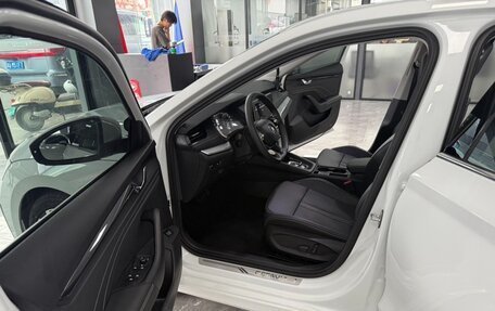 Skoda Octavia IV, 2023 год, 2 240 000 рублей, 4 фотография