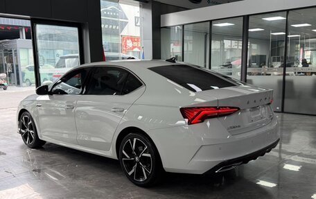 Skoda Octavia IV, 2023 год, 2 240 000 рублей, 12 фотография