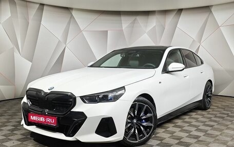 BMW 5 серия, 2023 год, 6 900 000 рублей, 1 фотография