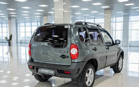 Chevrolet Niva I рестайлинг, 2013 год, 358 000 рублей, 2 фотография