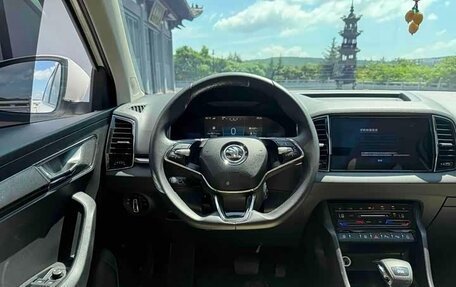 Skoda Karoq I, 2022 год, 2 113 000 рублей, 9 фотография