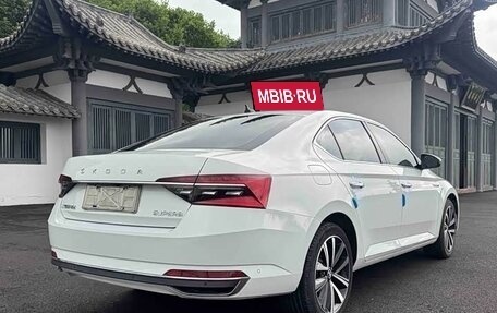 Skoda Superb III рестайлинг, 2022 год, 2 183 000 рублей, 6 фотография
