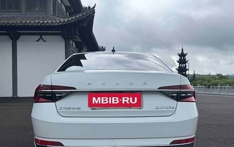 Skoda Superb III рестайлинг, 2022 год, 2 183 000 рублей, 5 фотография