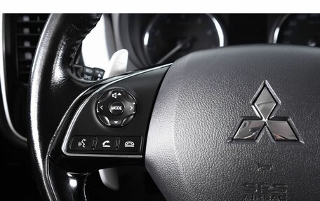Mitsubishi Outlander III рестайлинг 3, 2015 год, 1 899 000 рублей, 16 фотография