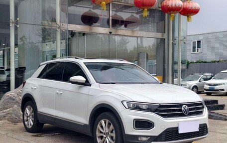 Volkswagen T-Roc I, 2022 год, 1 767 000 рублей, 3 фотография