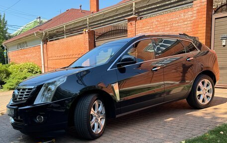 Cadillac SRX II рестайлинг, 2014 год, 1 680 000 рублей, 1 фотография