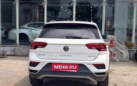 Volkswagen T-Roc I, 2022 год, 1 767 000 рублей, 5 фотография