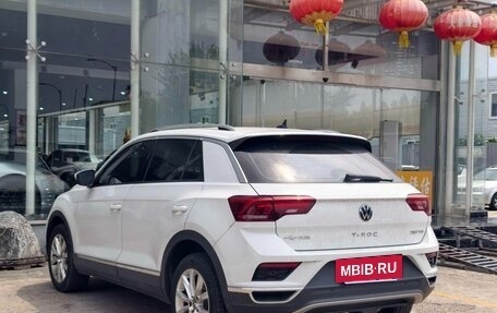 Volkswagen T-Roc I, 2022 год, 1 767 000 рублей, 6 фотография