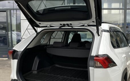 Toyota RAV4, 2019 год, 3 099 000 рублей, 10 фотография
