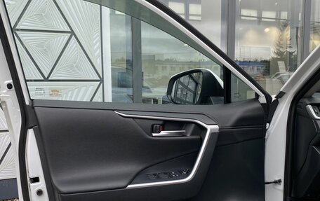 Toyota RAV4, 2019 год, 3 099 000 рублей, 20 фотография