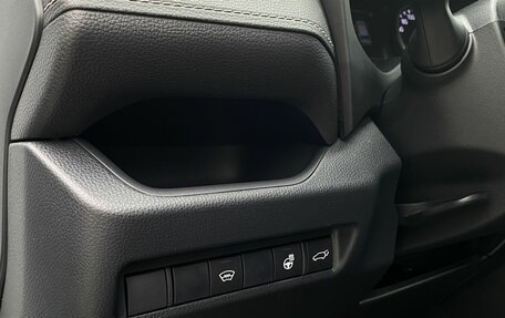 Toyota RAV4, 2019 год, 3 099 000 рублей, 22 фотография
