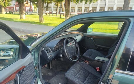 Mercedes-Benz C-Класс, 1994 год, 350 000 рублей, 9 фотография