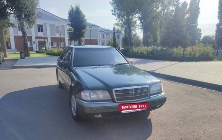 Mercedes-Benz C-Класс, 1994 год, 350 000 рублей, 2 фотография