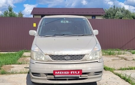 Nissan Serena II, 2000 год, 240 000 рублей, 2 фотография