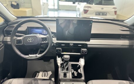Toyota RAV4, 2026 год, 5 000 000 рублей, 6 фотография