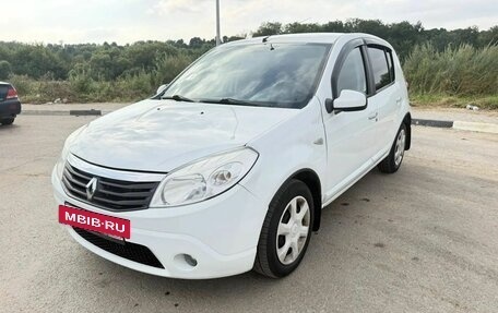 Renault Sandero I, 2012 год, 429 000 рублей, 2 фотография