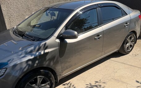 KIA Cerato III, 2011 год, 999 999 рублей, 3 фотография